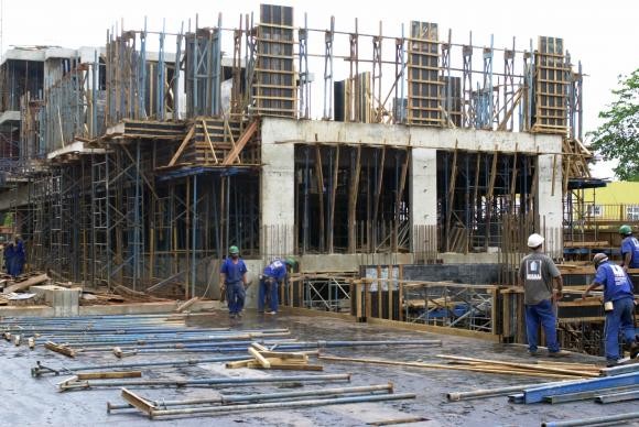 Construção civil registrou fechamento de mais de 500 mil postos de trabalho (Foto A. Brasil).